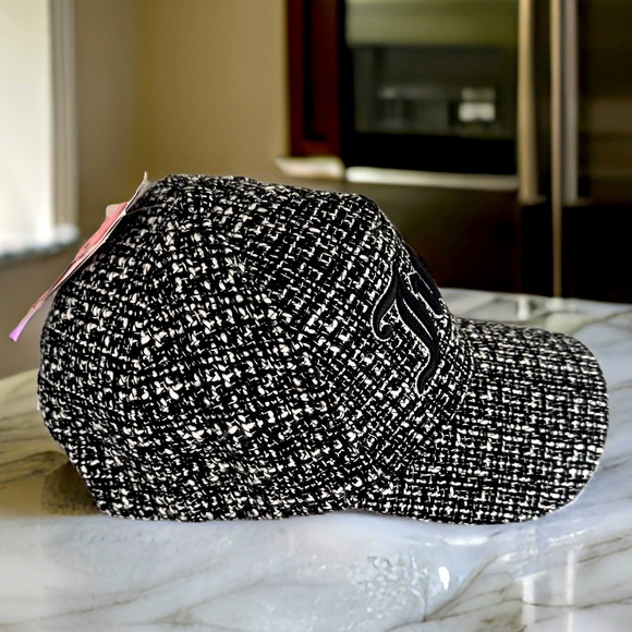 COPY - Juicy Couture Houndstooth Black and White Tweed Baseball Cap new with ta… - Picture 3 of 10